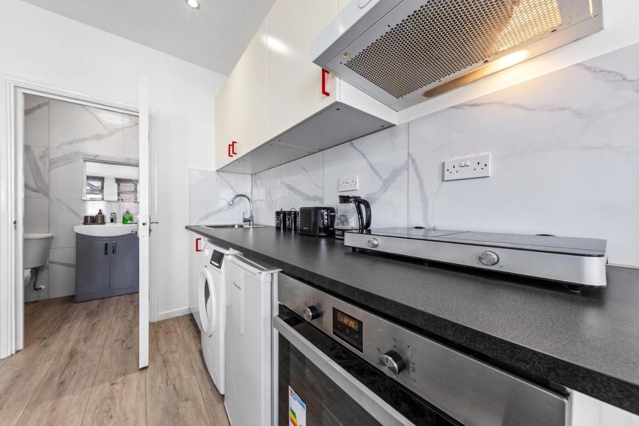 Comfy 1Bdr - 30Mins To Central Ldn - Parking The Hyde Exterior foto